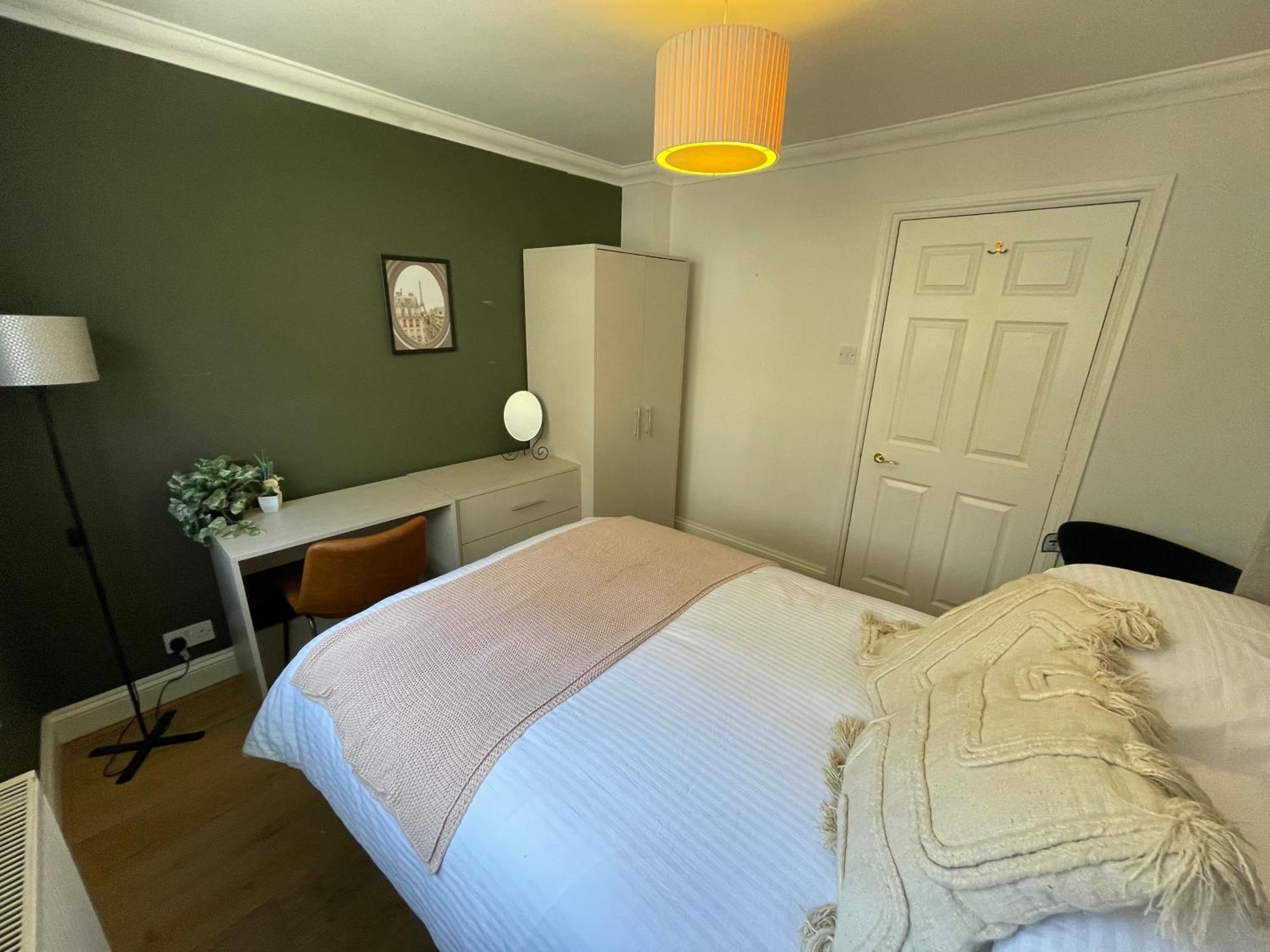 5 Bed House - Fancy - Sleep Up To 12 - Central Londra Exterior foto