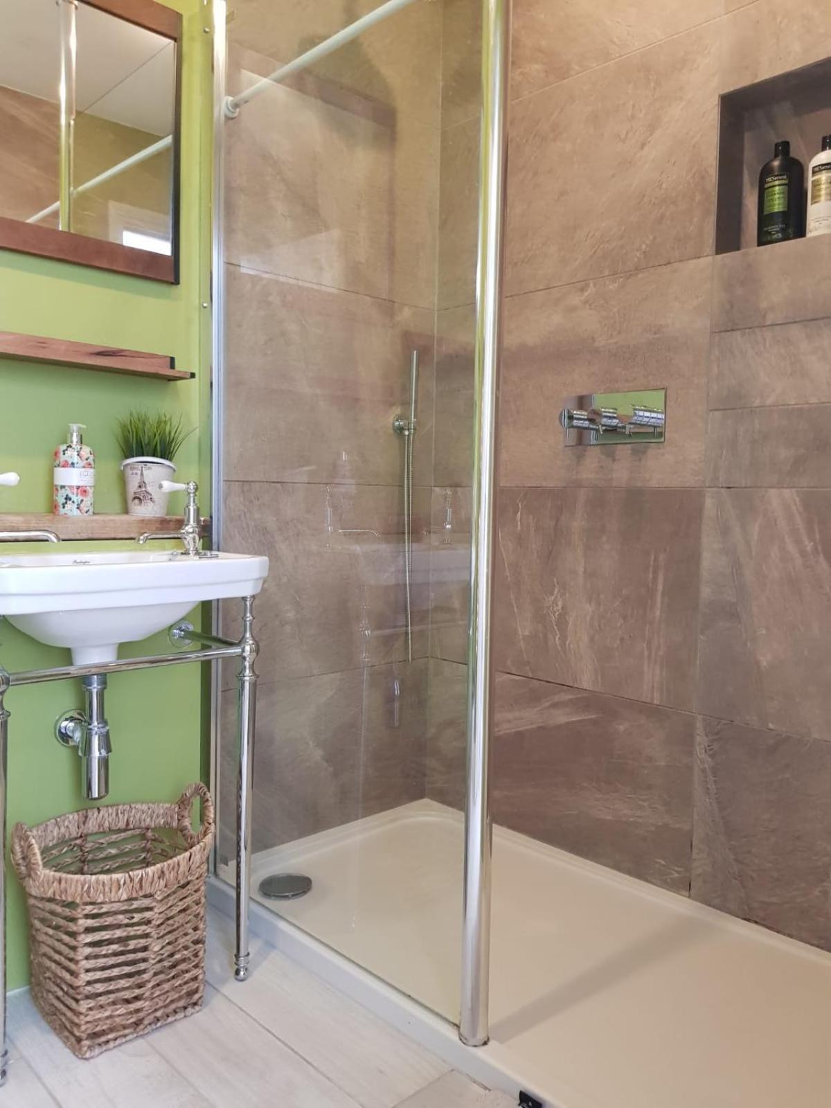 5 Bed House - Fancy - Sleep Up To 12 - Central Londra Exterior foto